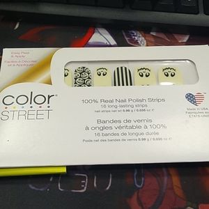 SOLD Colorstreet nails